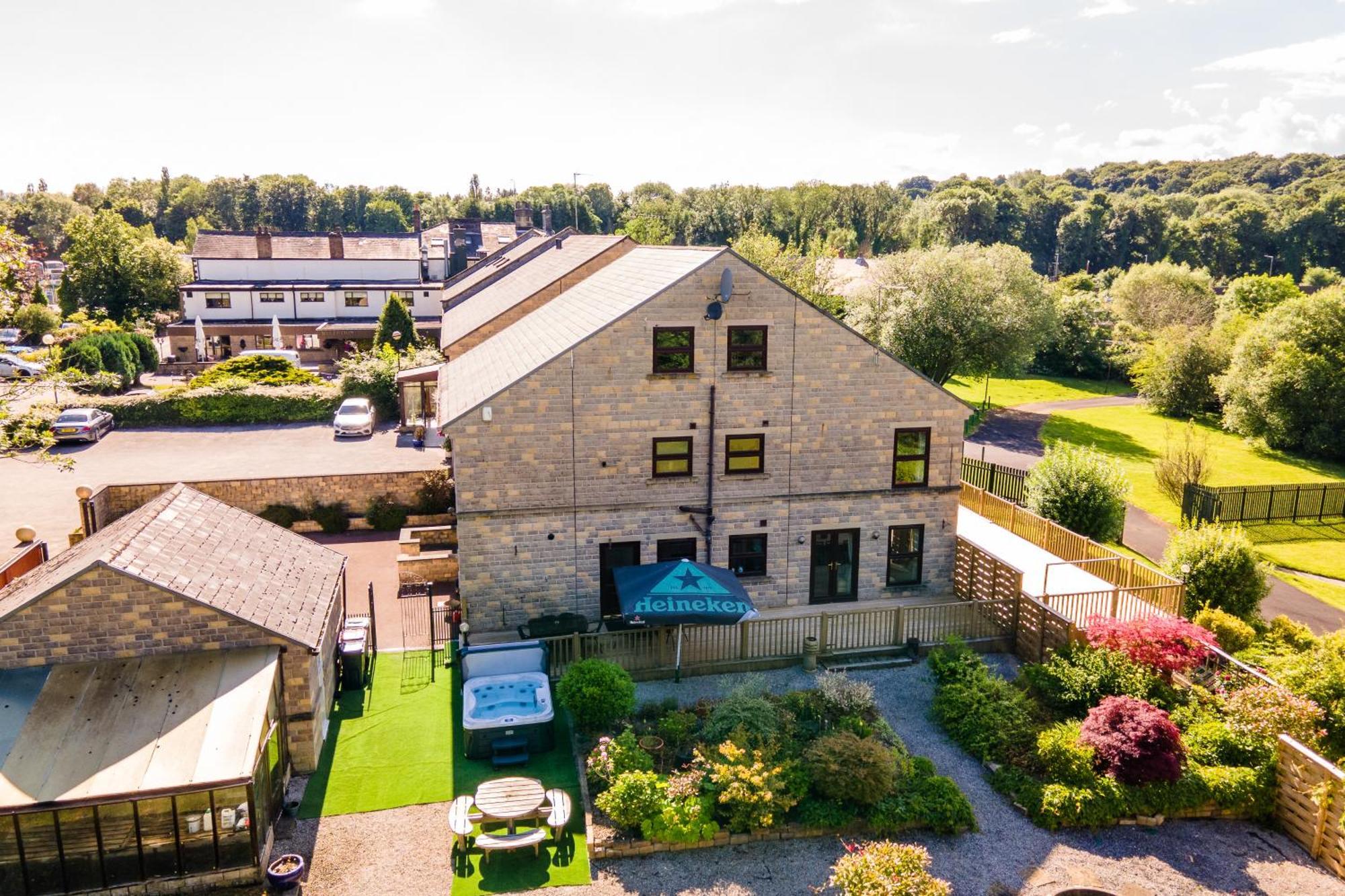 The House @ Sitwell Arms Hotel Renishaw Eksteriør billede